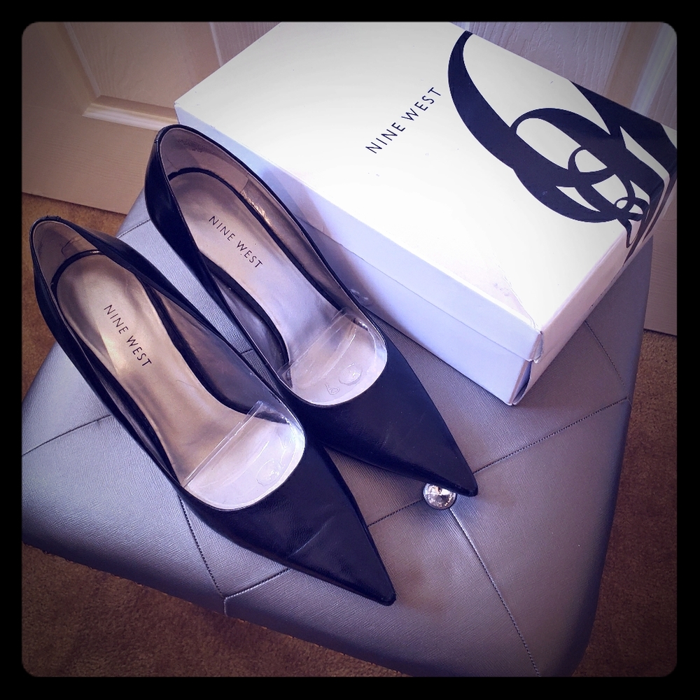 Nine West Pointy Pump
